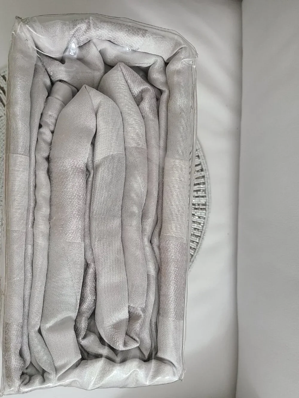 Hudson Park Facets king duvet